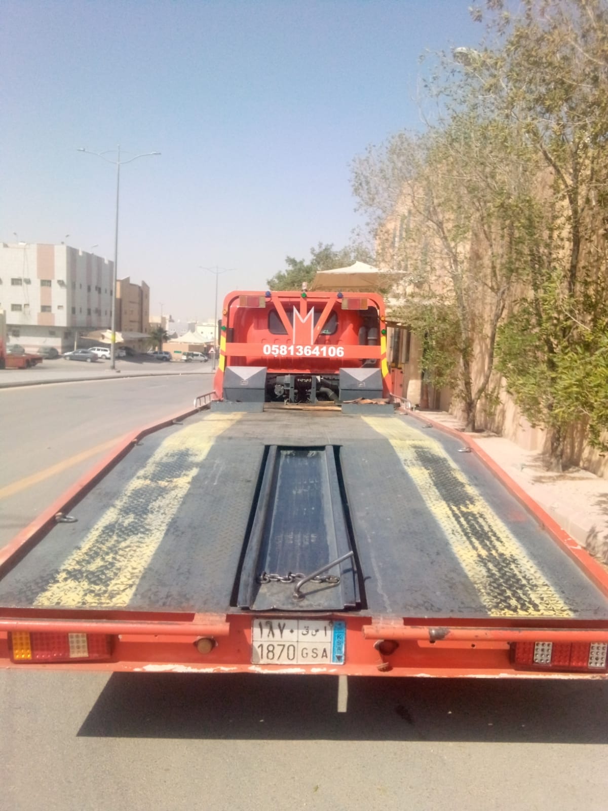 المساعدة على الطريق وسحب السيارات في الرياض